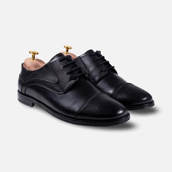 Regal Derby in black — handcrafted full-grain leather derby shoes for men with Goodyear welt construction.