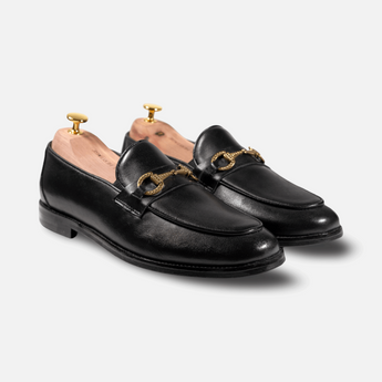 Vanguard Black leather loafers for men — full-grain leather, Goodyear welt, handcrafted design.