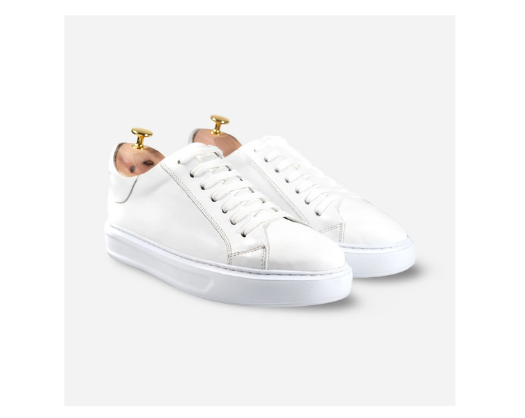 Weekly Sneaker Trends: Merge Comfort and Style.