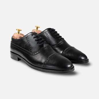 Crestwood Oxford Black – handcrafted black leather oxford shoes for men with full-grain leather and cap-toe design.