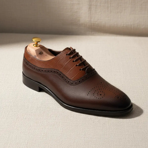 Evening look with Marquis Oxford – refined brown leather Oxford shoes for dinners and events.
